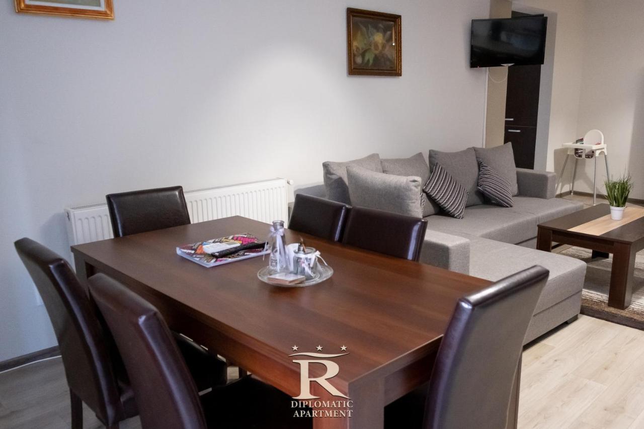 Apartament Modern Rivulus 28 بايا ماري المظهر الخارجي الصورة